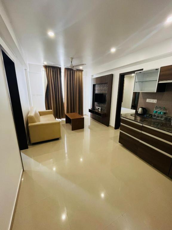 Modern Seaside Apartment - Bed and Breakfast Udupi