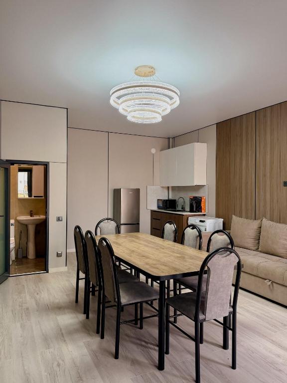 Магнат - Ferienwohnung Bosteri