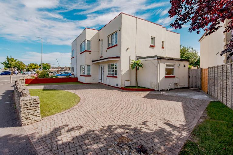Art Deco House in the Centre - Chambres d'hôtes Weston-super-Mare