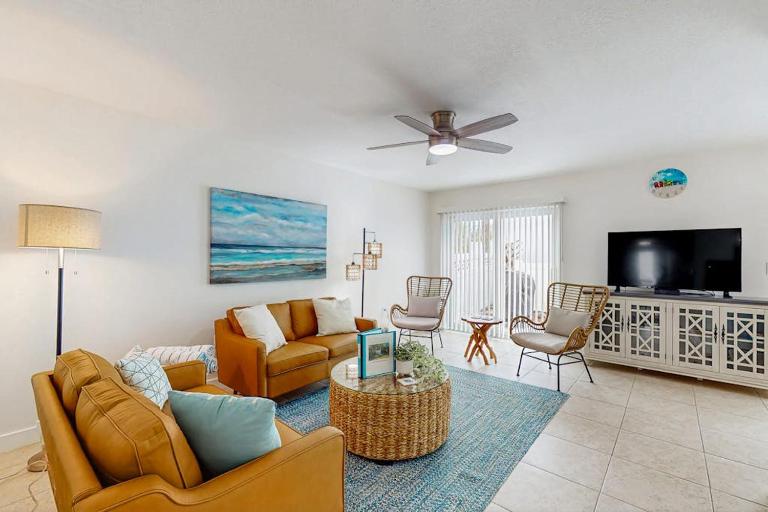 Townhouses In The Cay - A1 - B&B Bradenton
