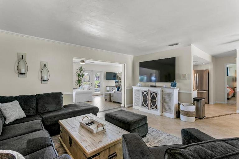 The Sapphire Sea Star - B&B Bradenton