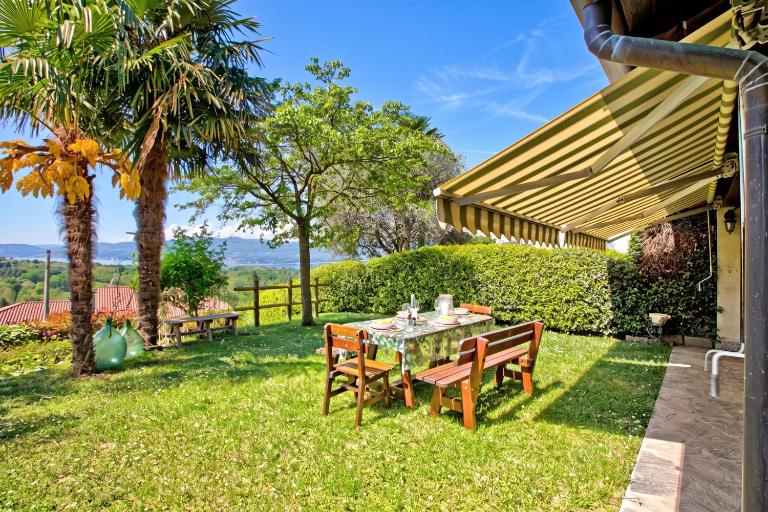 Home Sweet Home Garden & Lake View - Happy Rentals - B&B Besozzo