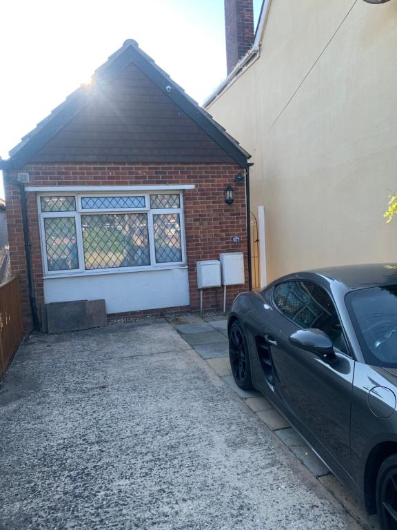 2 bedroom bungalow close to the sea - B&B Felpham