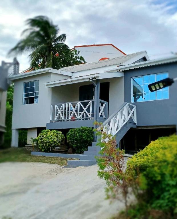Home in Grand Anse - B&B St. George's