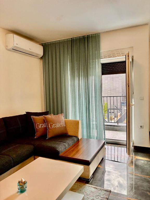 Airport & US embassy in capital Stay Prishtina - Ferienwohnung Pristina