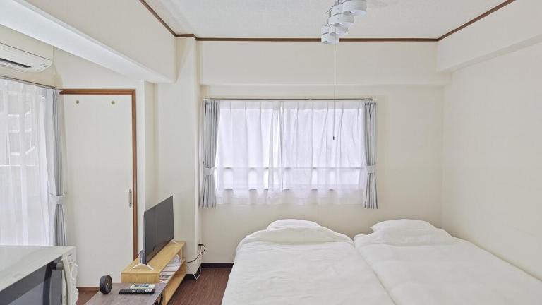 充実した設備のローコストルーム 福岡空港から高速バス直行 - B&B Kurume