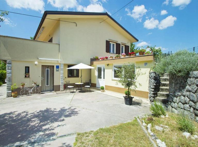 Sea & Mountain Apartment Dubi - B&B Klana