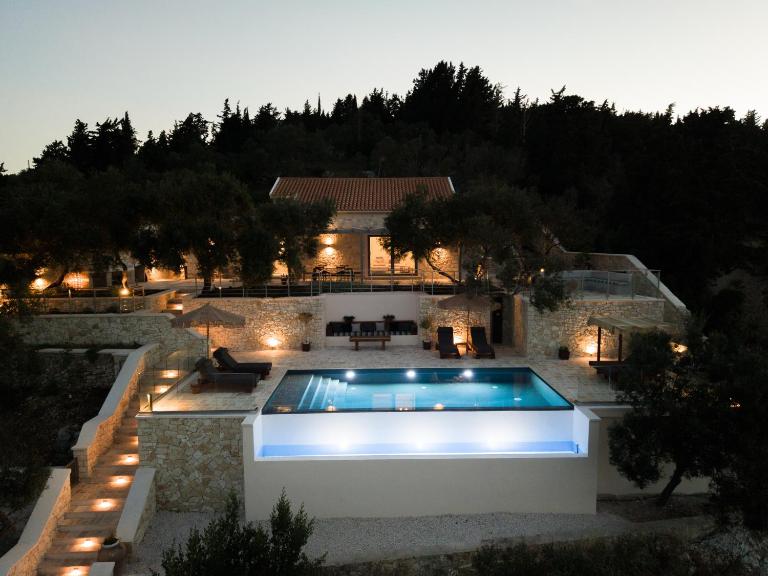 Family Affair Villa by All About Paxos - Bed and Breakfast Tranakátika