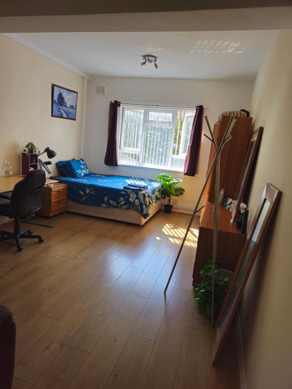 Southsea High street - B&B Portsmouth
