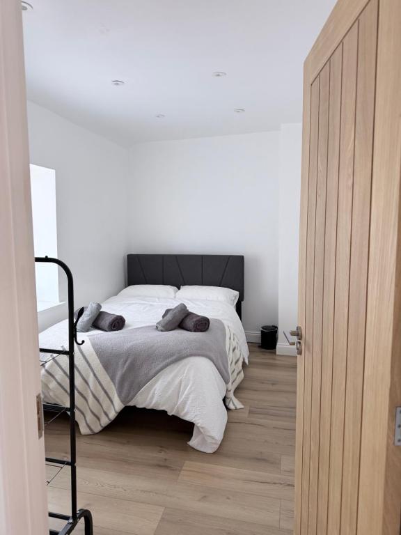 A Timeless Cottage Restored with a Modern Style - Chambres d'hôtes Midsomer Norton