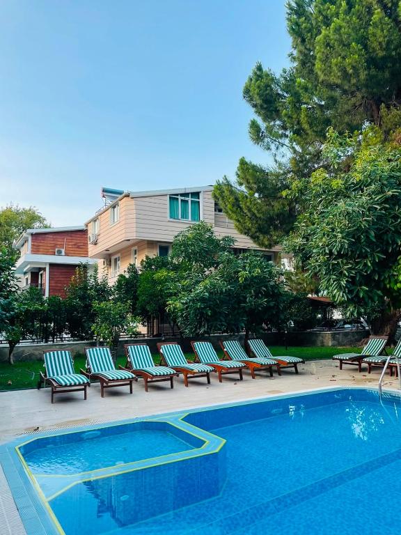 Garden Prizma Apart - Chambres d'hôtes Kemer
