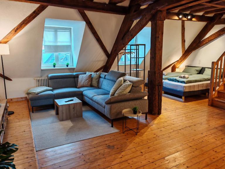 Charmante Altbau Maisonette Wohnung im Zentrum - Chambres d'hôtes Neustadt an der Weinstraße