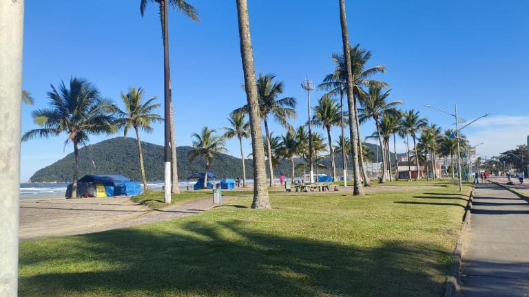 Apê d'praia 33 - Beira Mar Bertioga - B&B Bertioga