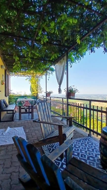 Casa vacanza il colle del vento - Chambres d'hôtes Calosso
