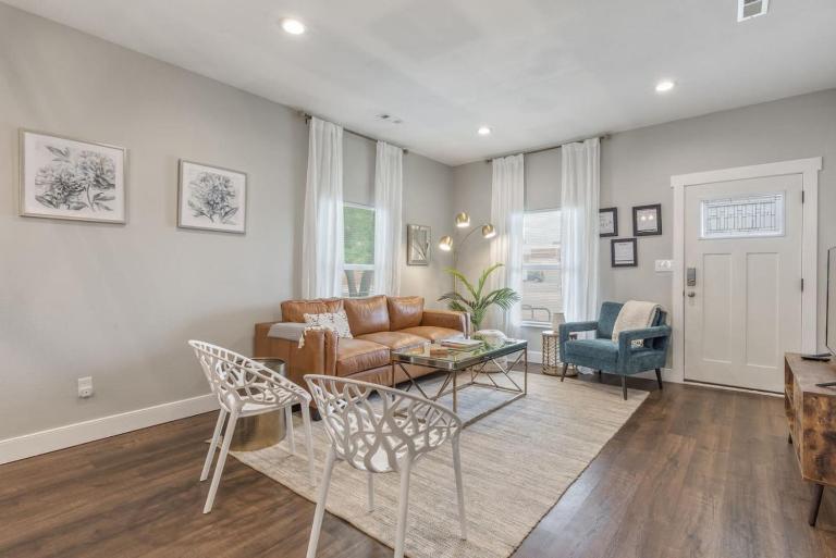 Tulsa Boho Bungalow | King Bed• Near Dtwn•EXPO•TU - B&B Tulsa