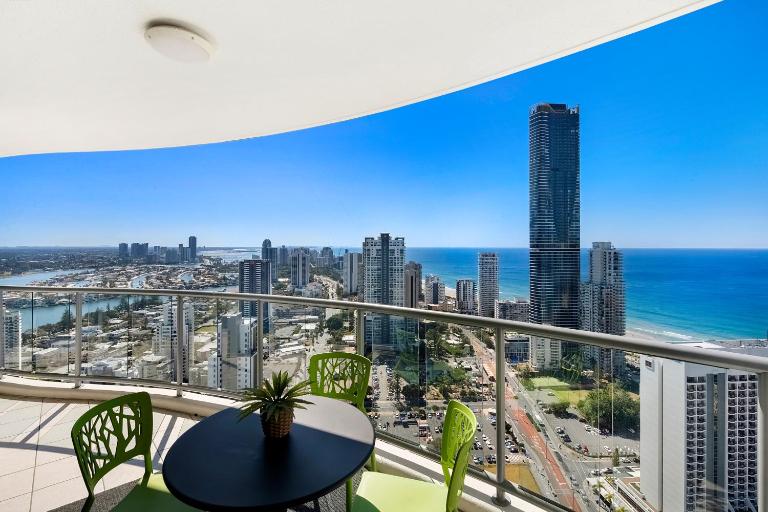 Chevron Renaissance Apartments - Central Surfers Paradise - Hosted by wowstay - B&B Gold Coast