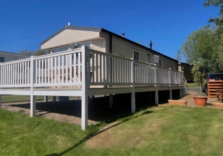 Seashells - Exclusive Private Area to Side - B&B Coldingham