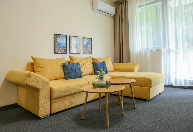 Modern 1BR Apartment I Rabi Park - B&B Sv. Konstantin i Elena