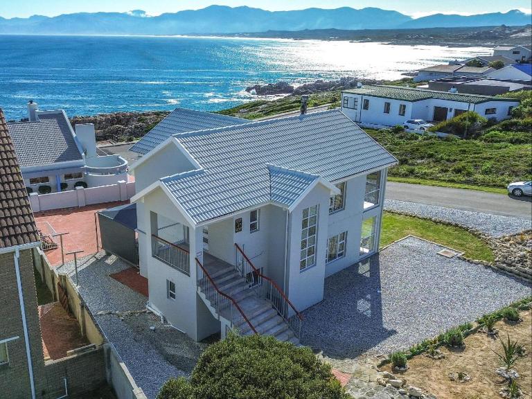 Bluemist Accommodation - B&B Gansbaai