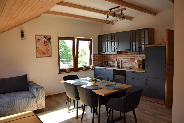 Apartament pod Orzechem IV - B&B Rotembark