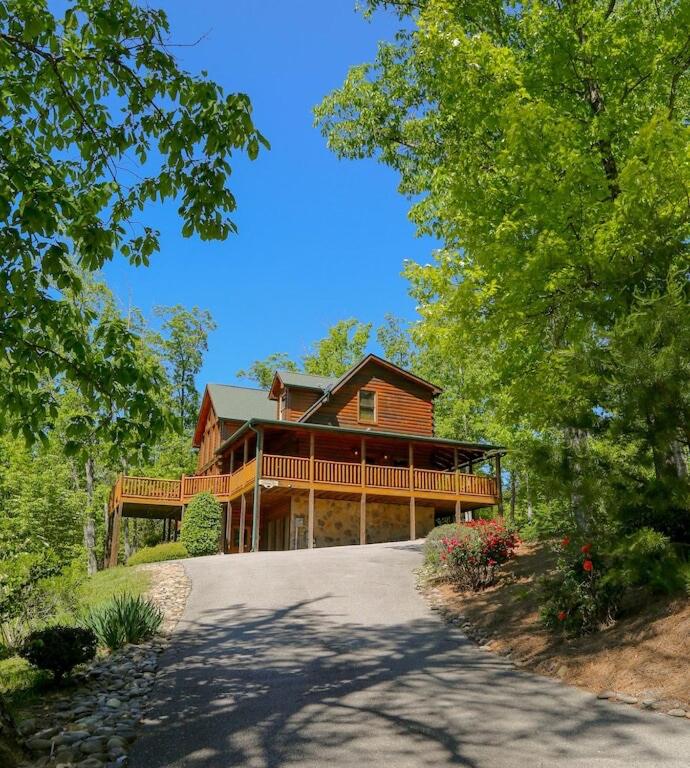 Pinnacle View - B&B Sevierville