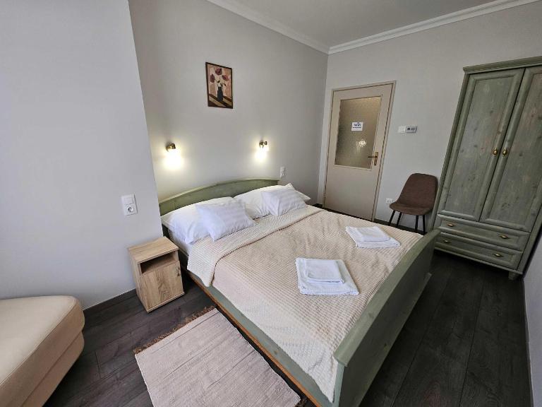 Zoli Apartmanok-Balcony Kölcsey 32 - B&B Hajdúszoboszló