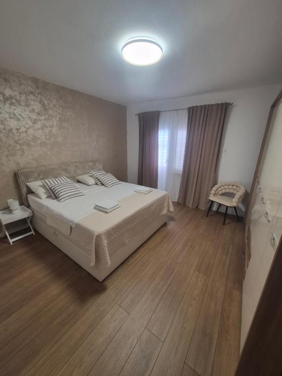 Apartman Ena - B&B Kutleše