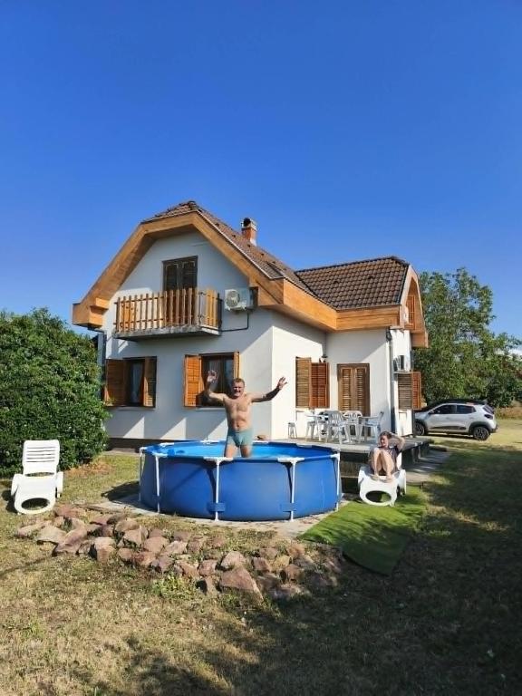 Chill Out Vendégház - B&B Siófok