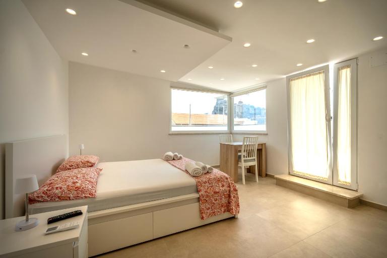 Aragonese Apartments - Ferienwohnung Case Cozzo