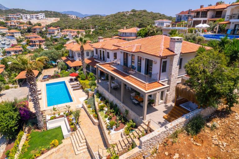 Luxury Retreat in Kaş - Pool, Jacuzzi and Private Beach - B&B Kaş
