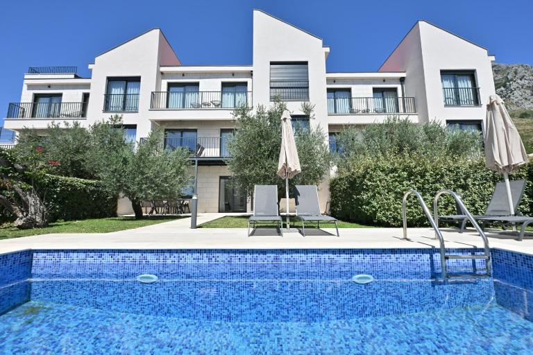 Adriatic Horizon Townhouses - Adria- Rezevici - B&B Drobnići