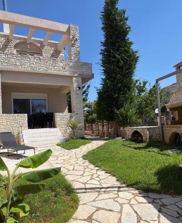 Villa K-G - Chambres d'hôtes Mavrommáti