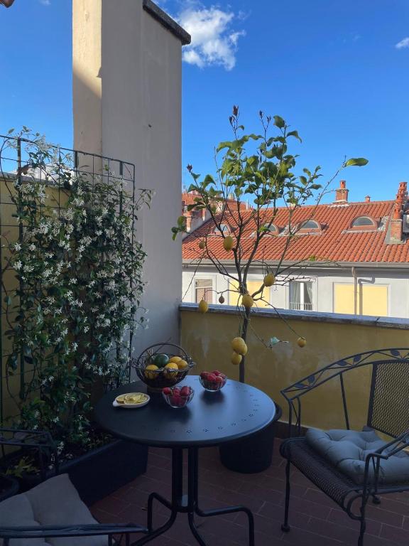 Navigli with Terrace - B&B Milan
