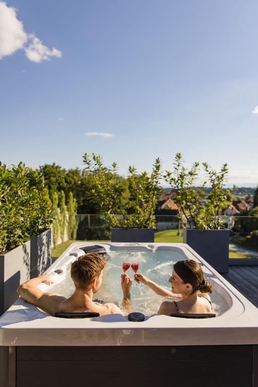Penthouse Hügellandblick mit Whirlpool und 80 m2 Terrasse - B&B Nestelbach bei Graz