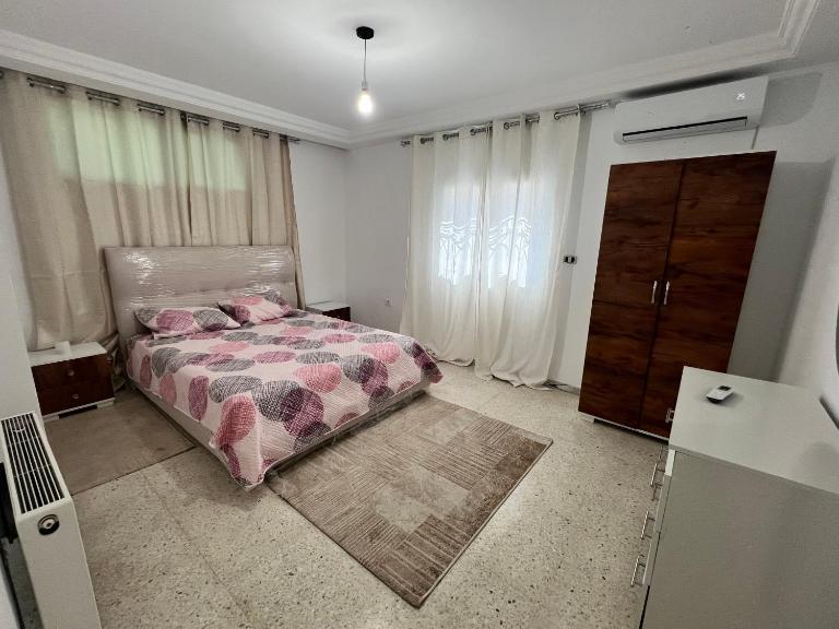 Appartement 2 chambres à 250m de la plage, propre & bien équipé - Ferienwohnung Monastir