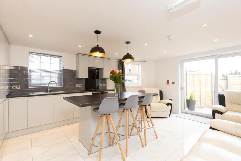 Room near Airbus & Rolls-Royce, Southmead hospital - Ferienwohnung Bristol
