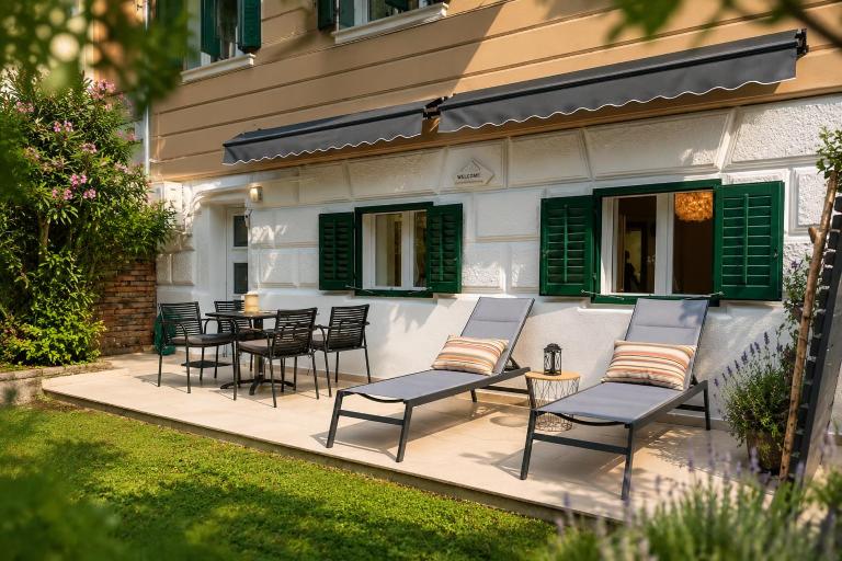 City Center Apartment with Free Parking - Bed and Breakfast Rijeka