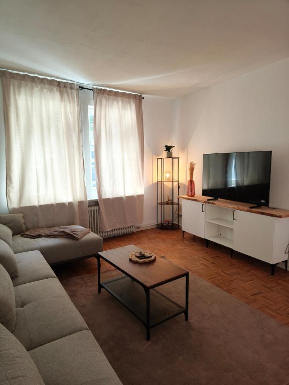 Green Door Apartment Dachterrasse & Parkplatz - B&B Goslar
