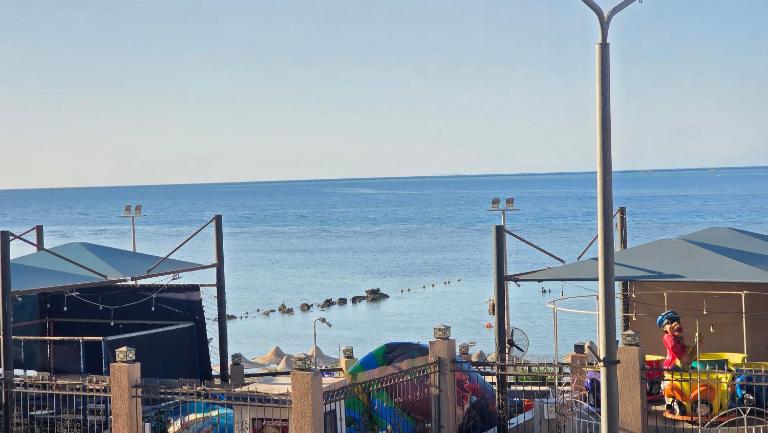 شالية صف اول علي البحر في الغردقة - B&B Hurghada
