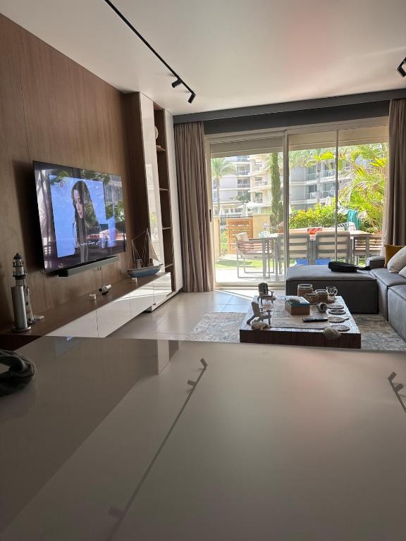 Marassi Marina West Pool view and Garden View 2 bedroom Room Two Bathrooms - Bed and Breakfast El Alamein