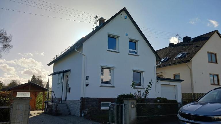 Ferienhaus am Bach - Ferienwohnung Miehlen