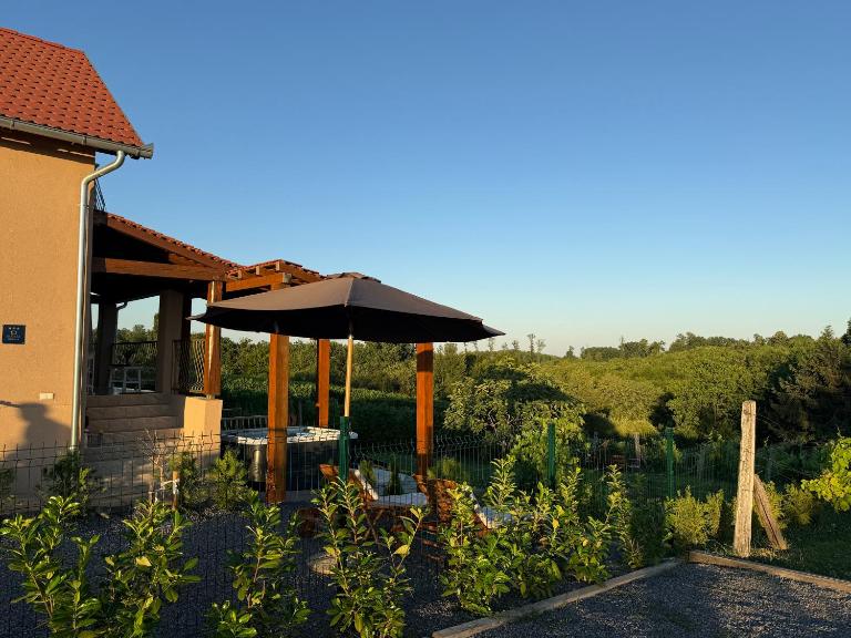 Deer Hill - B&B Orahovica