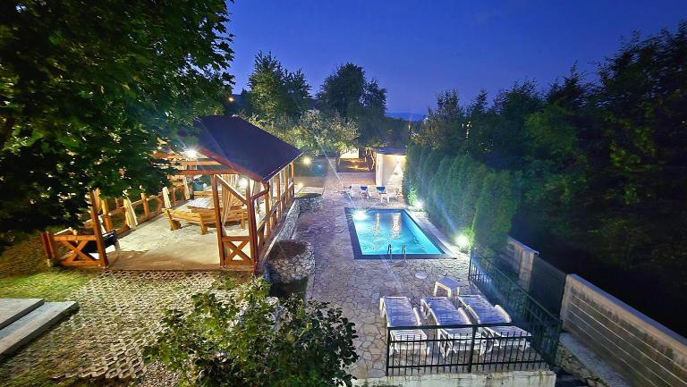 Vila Aida - Ferienwohnung Bjeloši