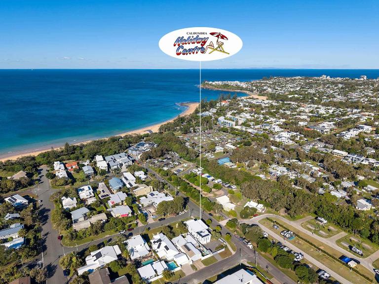 1 - 5a Coochin Street, Dicky Beach - 200m To Beach - B&B Caloundra
