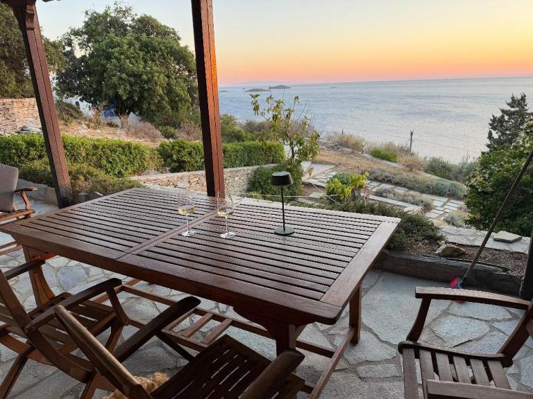 Elegant family house a few minutes from the sea - Chambres d'hôtes Andros