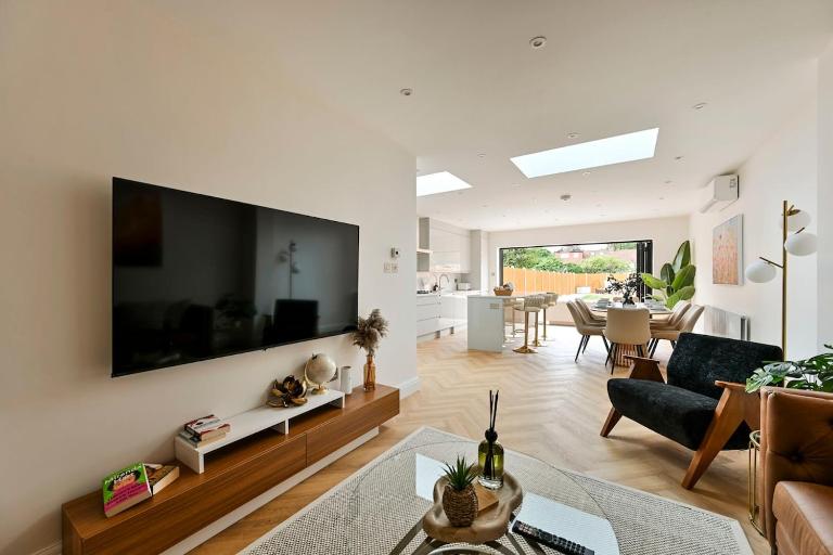 5BR Family Home, Garden, AC, Heathrow Airport - Ferienwohnung Harrow on the Hill