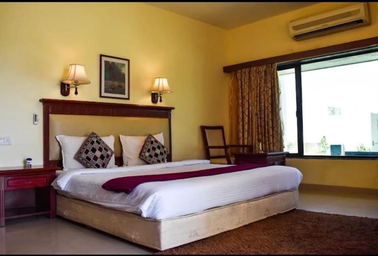 Sukoon Safari Where Stay Feels Like a Getaway - Chambres d'hôtes Igatpuri