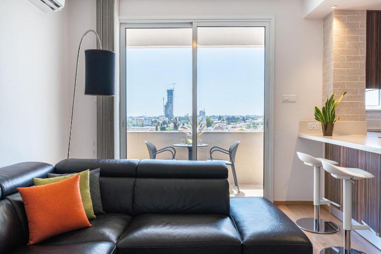 Limassol Marina Seaview Suite - B&B Limisso
