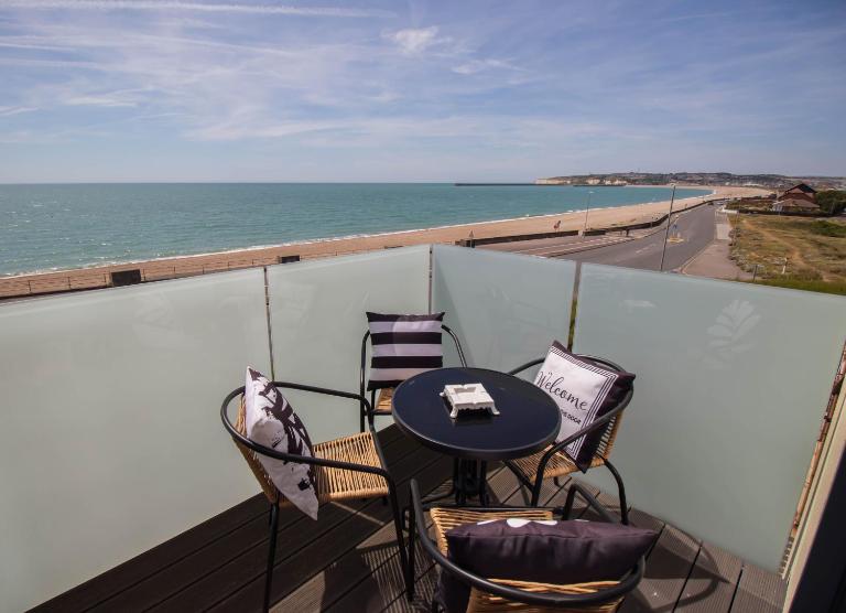 Marine View Apartment by Air Premier - B&B Seaford