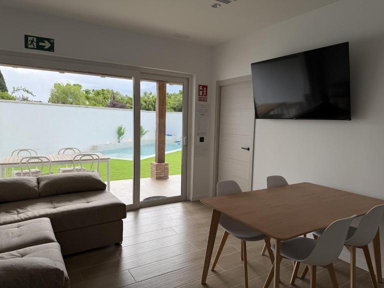 Encantadora Casa rural con piscina privada - Chambres d'hôtes Abadía